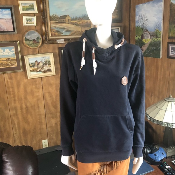 Indicode Sweater/Hoodie - Picture 3 of 9